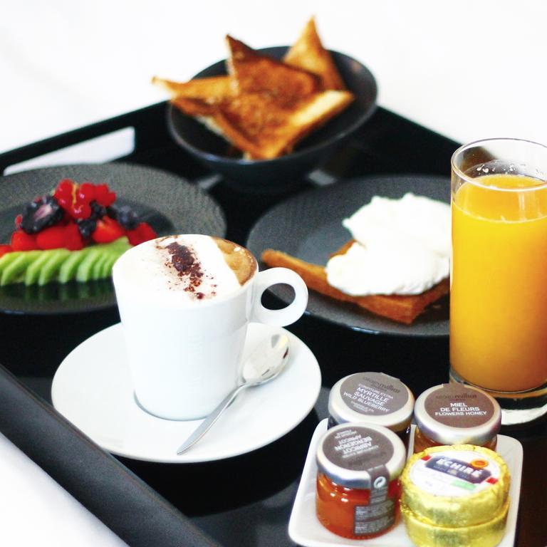 Hotel Marignan Champs-Elysees Paris Eksteriør billede